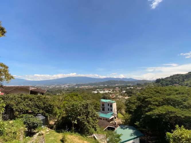 CASA NUEVA EN RESIDENCIAL - RIO ORO