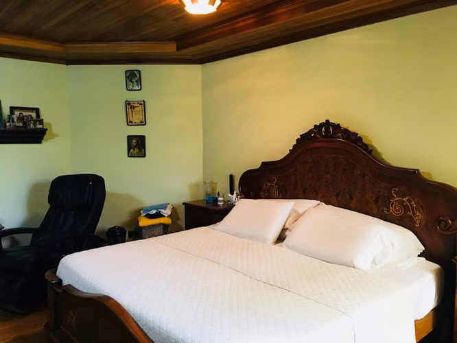 CASA INDEPENDIENTE EN POZOS DE SANTA ANA