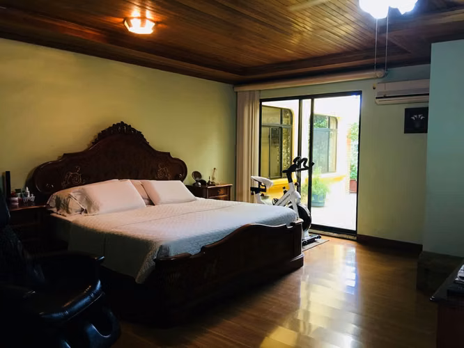 CASA INDEPENDIENTE EN POZOS DE SANTA ANA