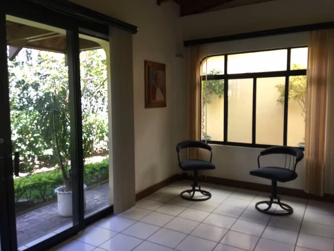 CASA INDEPENDIENTE EN POZOS DE SANTA ANA