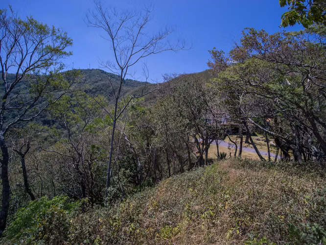 LOTES EN VENTA EN CONDOMINIO CON INCREÍBLES VISTAS EN SANTA ANA