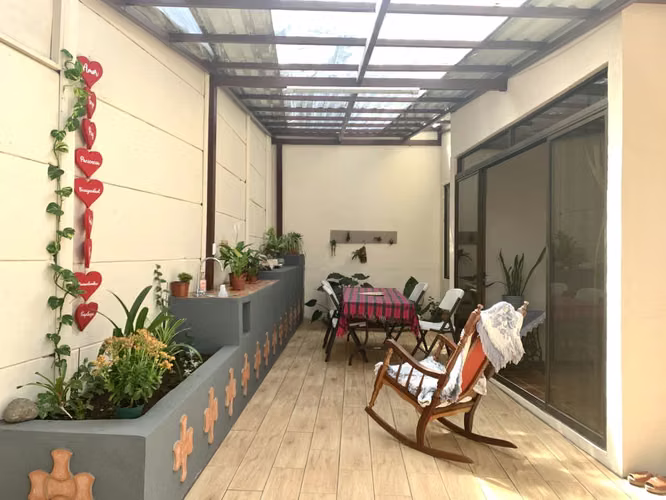 VENTA DE CASA INDEPENDIENTE, MORA