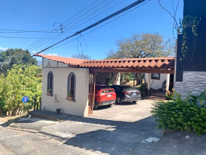 VENTA DE CASA INDEPENDIENTE, MORA