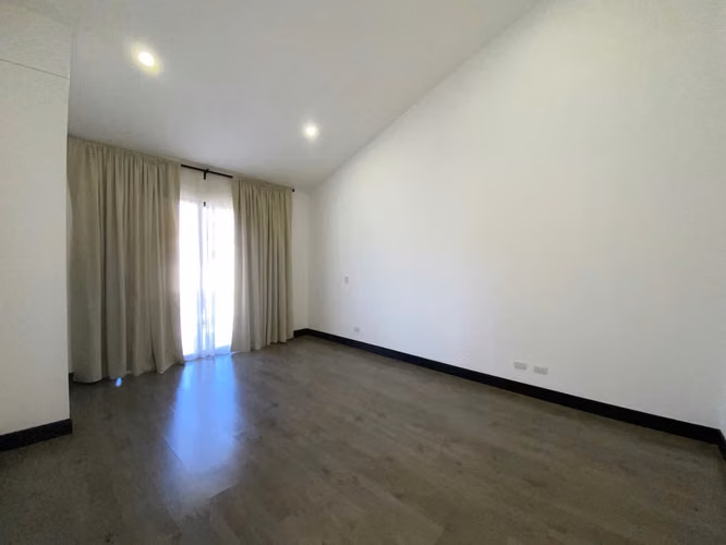CASA EN VENTA EN CONDOMINIO -BRASIL DE SANTA ANA - PARA INVERSION - Imagen 8