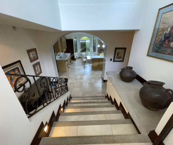 Casa de lujo en enrome terreno en Los Reyes - Imagen 8