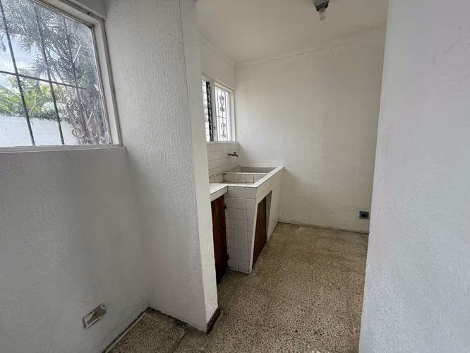 Se vende casa en Sabana, Sabana Sur