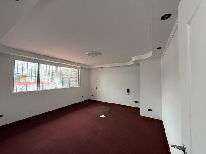 Se vende casa en Sabana, Sabana Sur