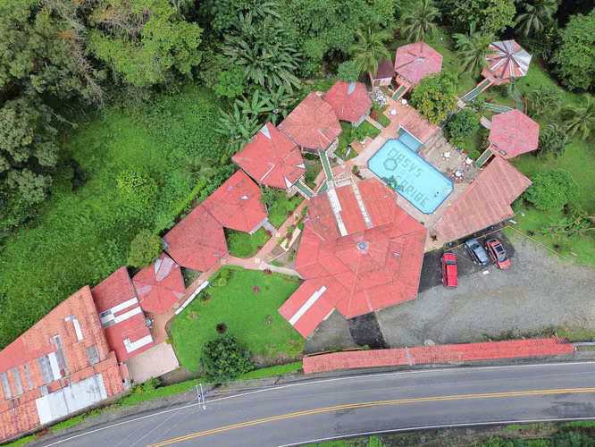 Venta Hotel Oasys del Caribe Inversión Única Limón - Imagen 1