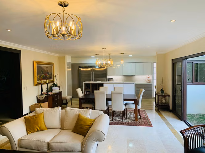SE VENDE CASA EN ESCAZU JABOCILLOS $685000