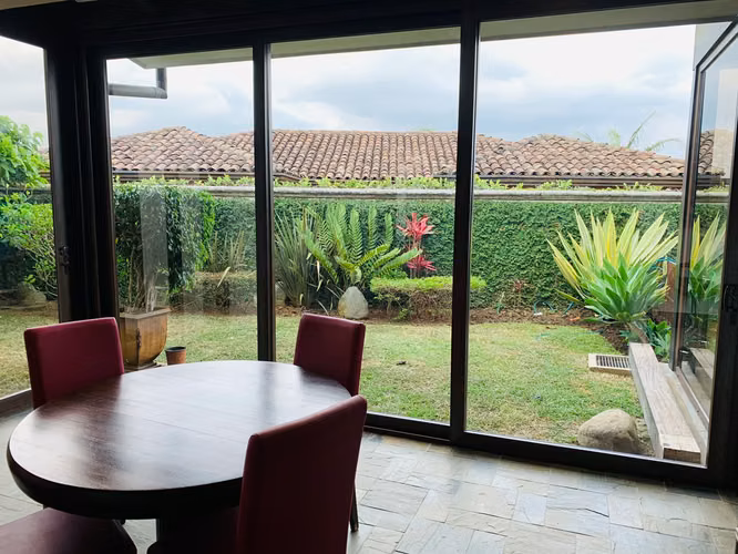 SE VENDE CASA EN ESCAZU JABOCILLOS $685000