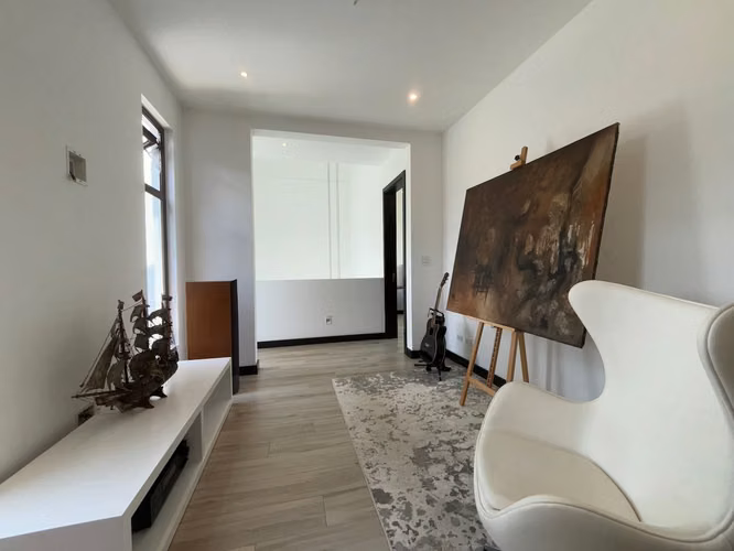 VENTA DE CASA EN CONDOMINIO - LOS REYES - LA GUACIMA - PARA INVERSION