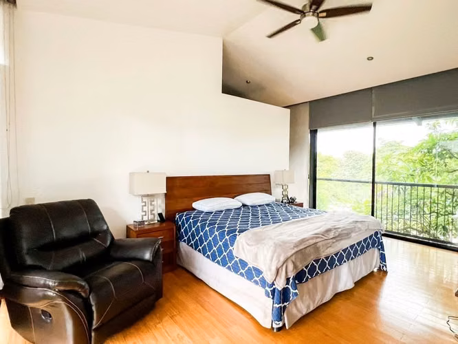 VENTA DE CASA EN CONDOMINIO LOFT - SANTA ANA
