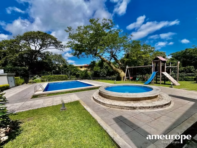 PARA INVERSION! POZOS SUR SANTA ANA! CASA de 3 HAB/2.5BAÑOS/JARDIN/AREAS SOCIALES - Imagen 15