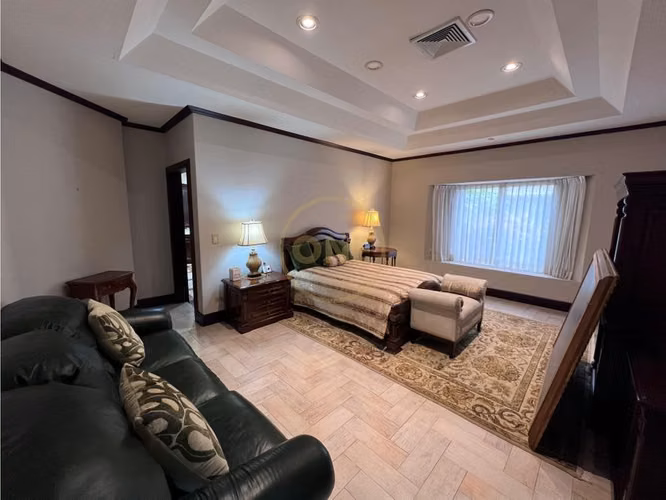 Vendo Hermosa Casa en Lindora de Santa Ana - Imagen 13
