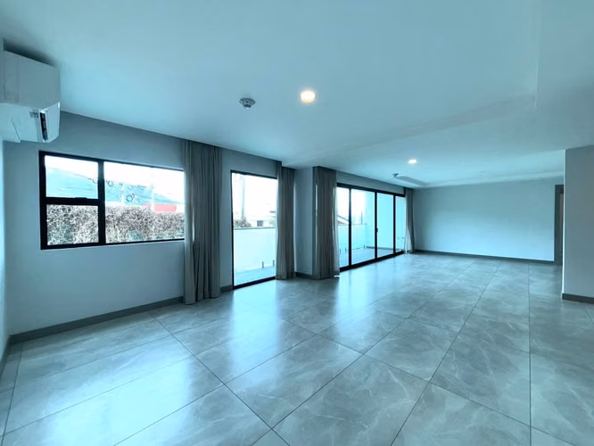 ALQUILER O VENTA DE APARTAMENTO EN CONDOMINIO - ESCAZU* - Imagen 5