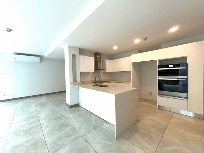 ALQUILER O VENTA DE APARTAMENTO EN CONDOMINIO - ESCAZU*