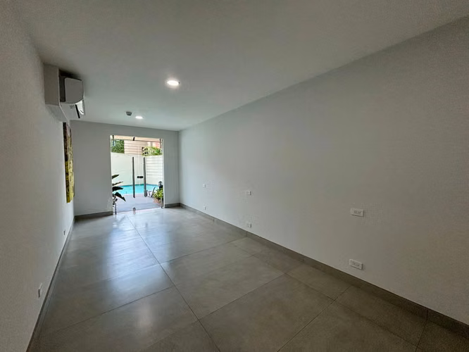ALQUILER O VENTA DE APARTAMENTO EN CONDOMINIO - ESCAZU*