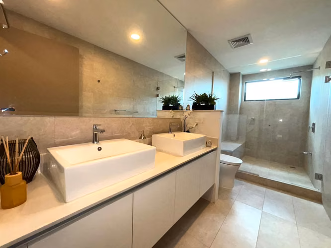 ALQUILER O VENTA DE APARTAMENTO EN CONDOMINIO - ESCAZU*
