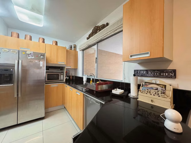 VENTA DE CASA EN EL CENTRO DE SANTA ANA  - Imagen 6