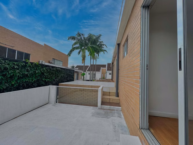 VENTA DE CASA EN EL CENTRO DE SANTA ANA  - Imagen 18
