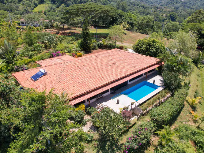 Turn-Key Morazan Estate with Central Valley Views