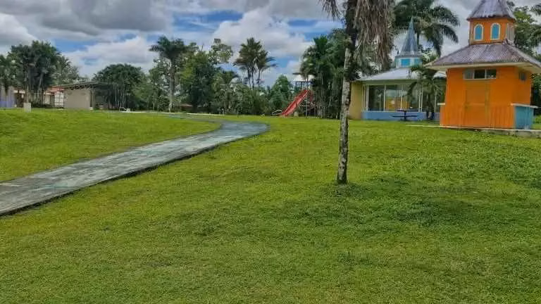 Balneario en Limón, Pococí, Guápiles, La Colonia