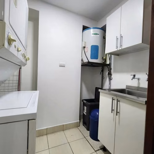 Alquiler apartamento  – Condominio Avalon Santa Ana Centro - Imagen 6