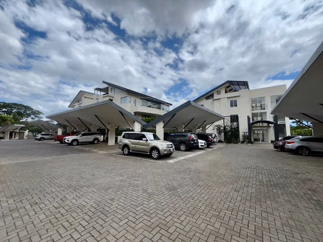 VENTA DE APARTAMENTO EN PRIMER PISO - CONDOMINIO - SANTA ANA