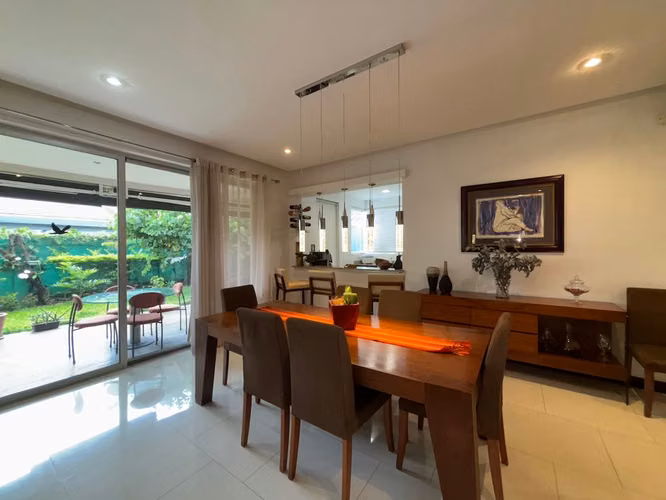 VENTA DE APARTAMENTO EN PRIMER PISO - CONDOMINIO - SANTA ANA
