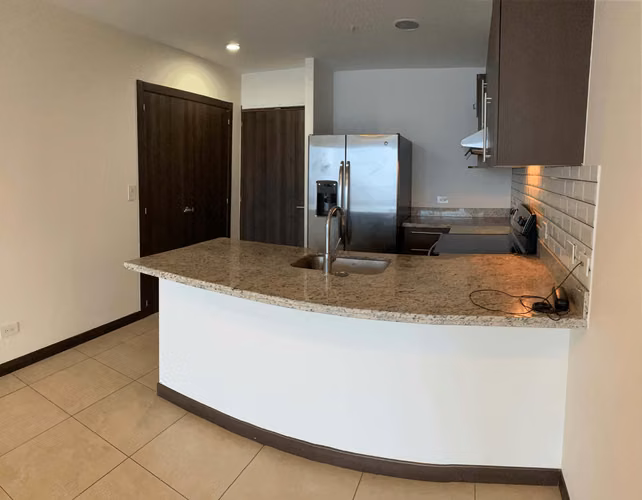 SE VENDE APARTAMENTO EN TORRES PASEO COLON - Imagen 2