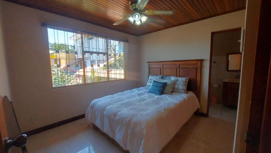 Venta de Casa en Sabanilla de Montes de Oca