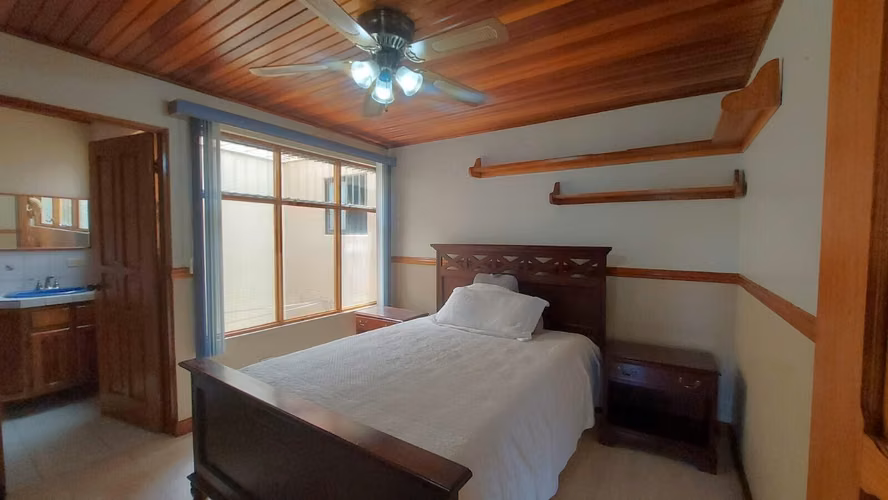 Venta de Casa en Sabanilla de Montes de Oca
