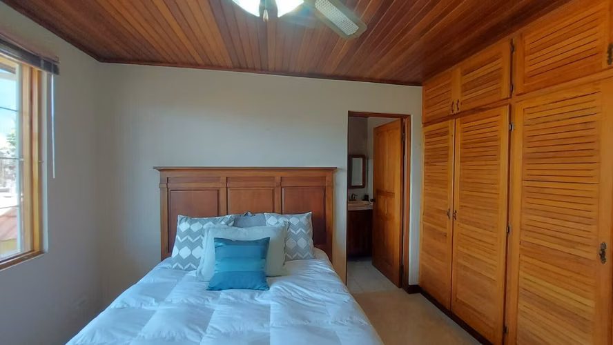 Venta de Casa en Sabanilla de Montes de Oca