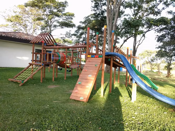 ESPECTACULAR.. Casa moderna en Condominio a estrenar
