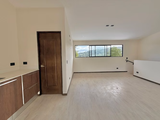 ALQUILER Y VENTA  DE CASA NUEVA EN SANTA ANA* - Imagen 15