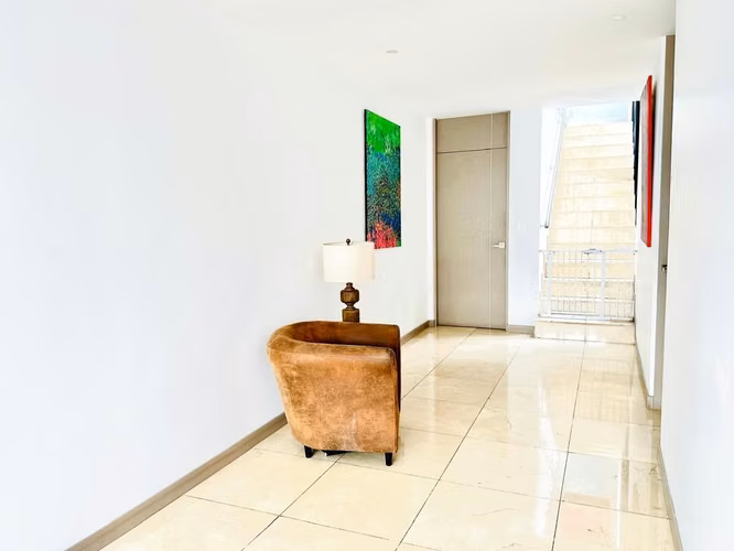 VENTA DE MODERNA CASA EN CONDOMINIO - ESCAZU - Imagen 14
