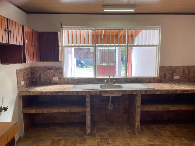 Venta de Casa en Sabanilla de Montes de Oca. - Imagen 10