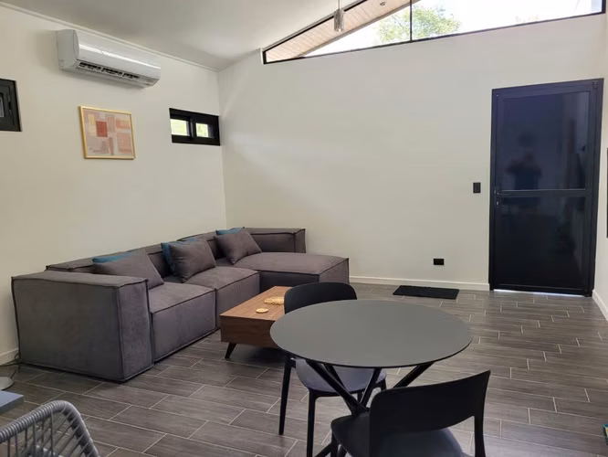 Casa de 3 Habitaciones con Piscina Privada en Alquiler – Comunidad Cerrada Cerca de Tamarindo