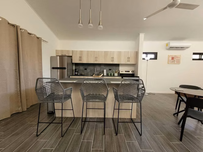 Casa de 3 Habitaciones con Piscina Privada en Alquiler – Comunidad Cerrada Cerca de Tamarindo
