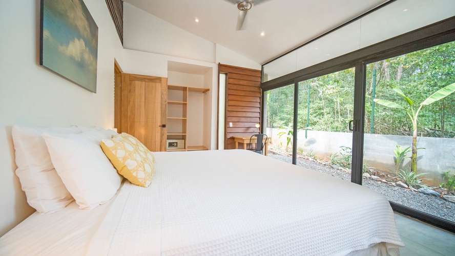 Acogedora casita de 1 habitación a pasos de Playa Avellanas, ideal para trabajar de forma remota. - Imagen 9
