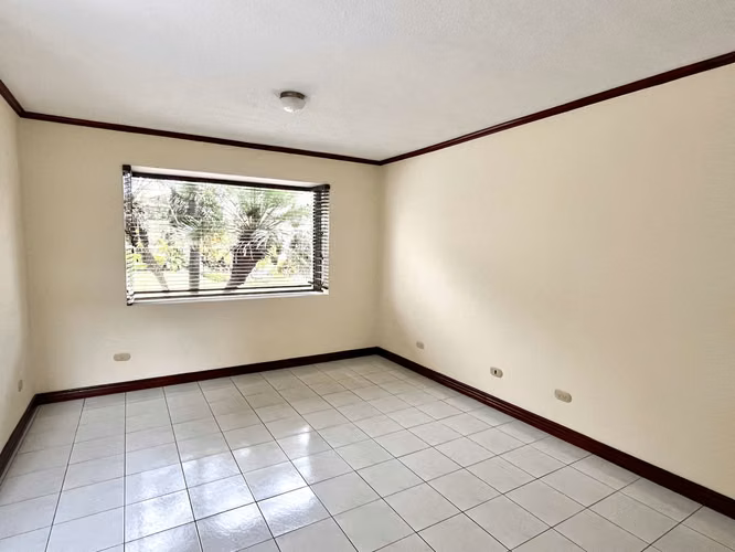 ALQUILER DE CASA EN CONDOMINIO - URUCA - HOSPITAL DEL TRAUMA - Imagen 3