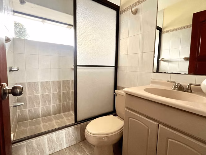 ALQUILER DE CASA EN CONDOMINIO - URUCA - HOSPITAL DEL TRAUMA - Imagen 19