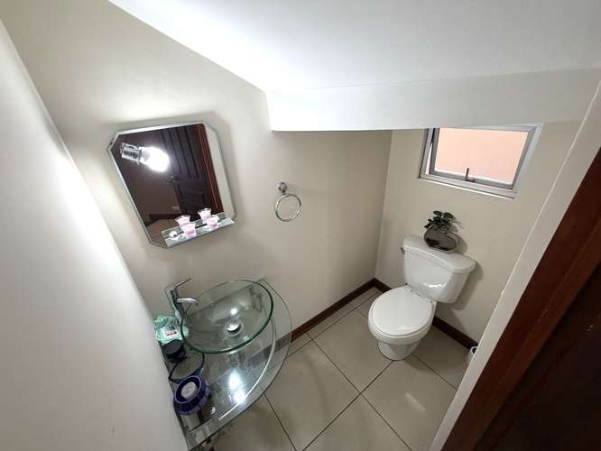 Casa en Venta en Moravia - Coronado con 4 hab. y 2 salas de TV Naturaleza y estilo de vida familiar