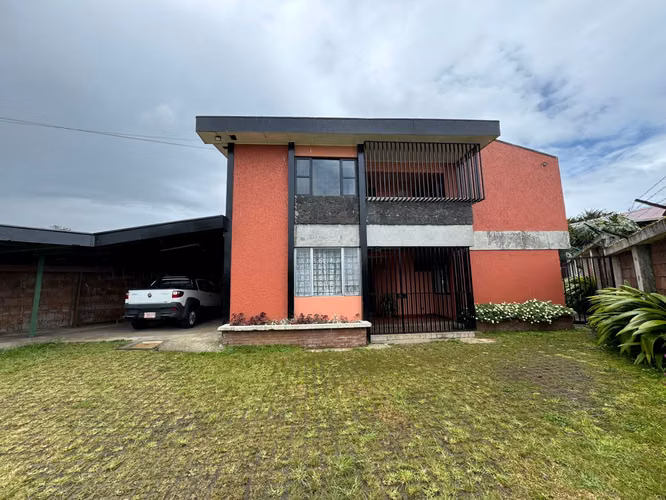 Uso Mixto Granadilla 1397m2 ideal para desarrollo