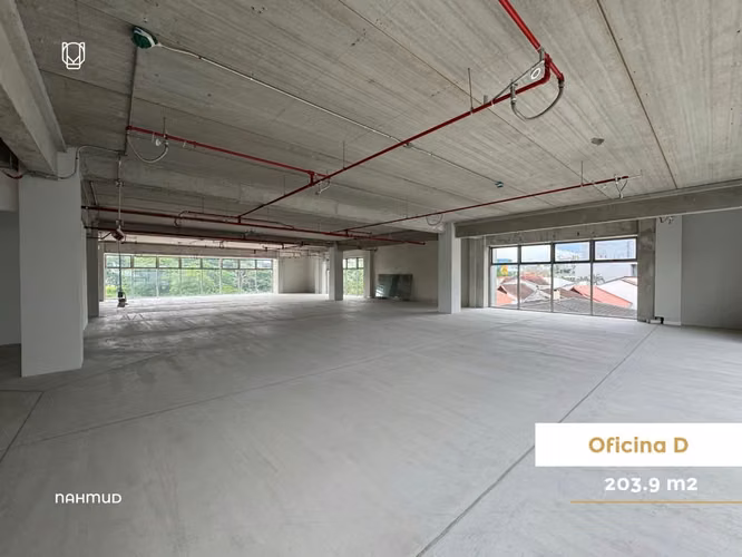 Alquiler de oficina en San Pedro.