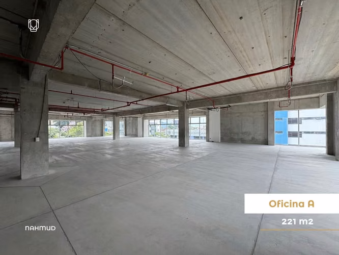 Alquiler de oficina en San Pedro.