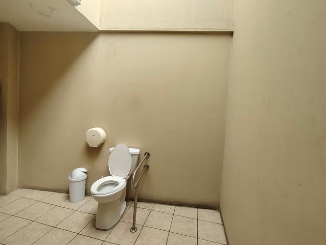 Alquiler Oficinas Excelente Precio y Ubicación - Barrio Luján AP - Imagen 12
