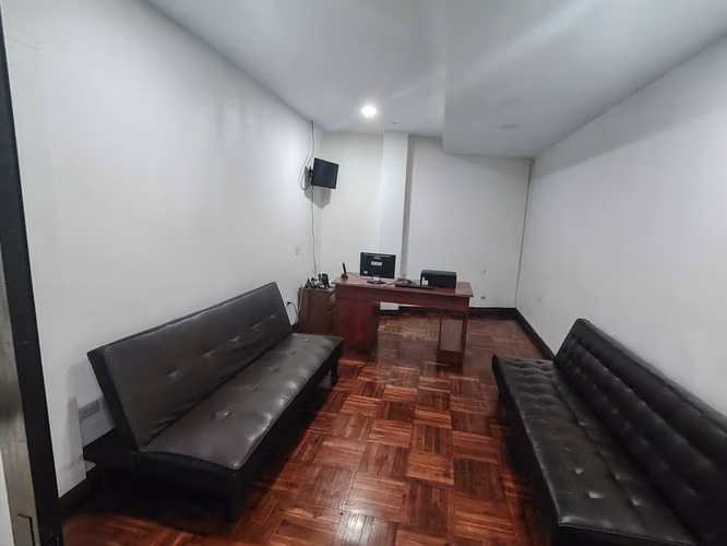 Alquiler Oficinas Excelente Precio y Ubicación - Barrio Luján AP - Imagen 3