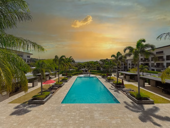 SE VENDE CASA EN PARQUES DEL SOL