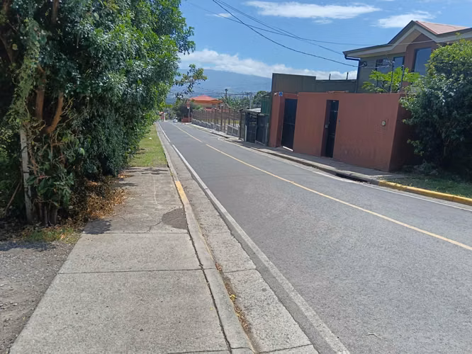 Se vende lote en el centro de Escazú, San José - Imagen 4